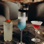 Ilyonis & 酒店