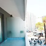 Ilyonis & 酒店
