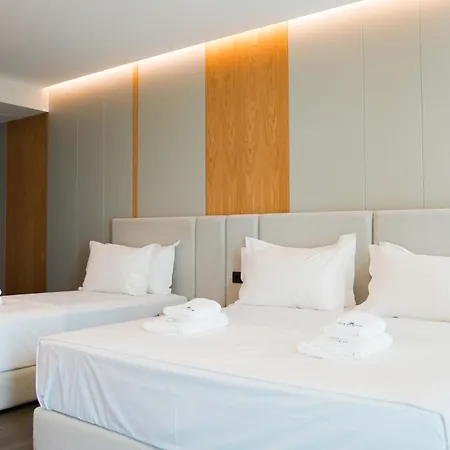 Ilyonis & Hotel 5*