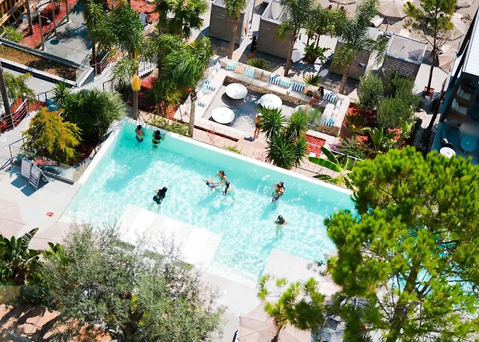 מלון Ilyonis & 5*