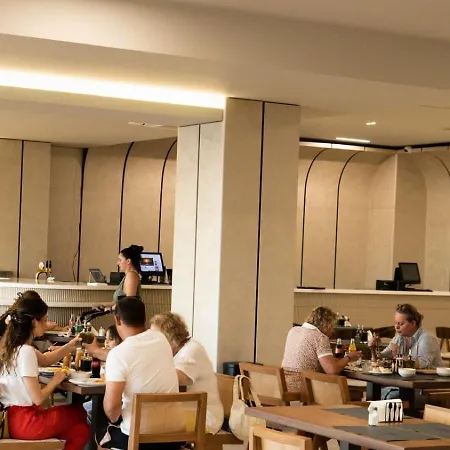 Ilyonis & Hotel