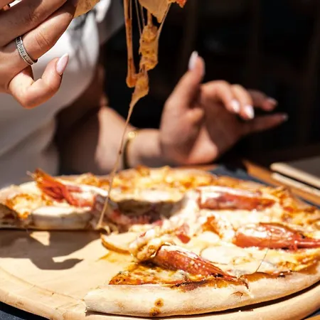Ilyonis & Hotel