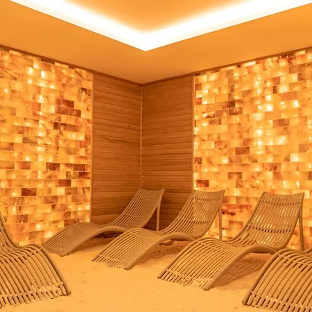Hotel Ilyonis & 5*