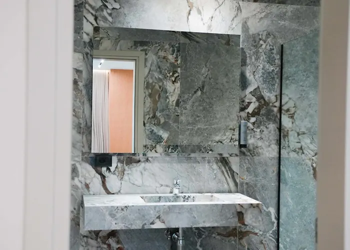 Ilyonis & 5* Shëngjin