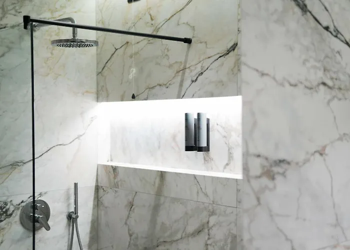 Ilyonis & 5* Shëngjin